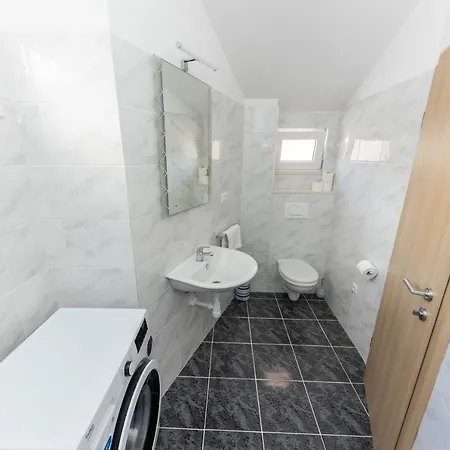 Apartman Sergio 2 *