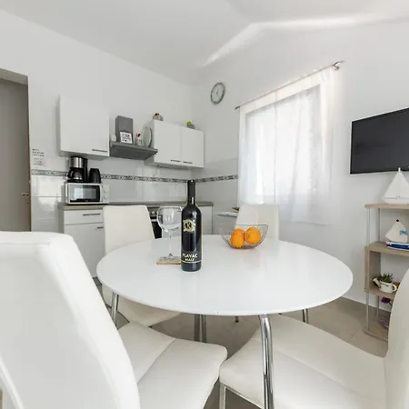 Sergio 2 Apartment *