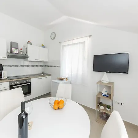 Sergio 2 Apartment *